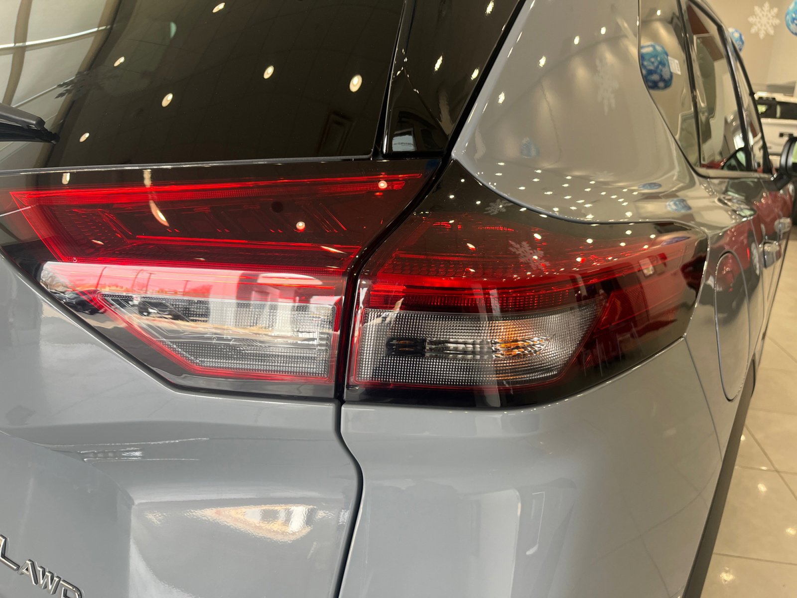 Used 2023 Nissan Rogue SL w/ SL Premium Package image 27