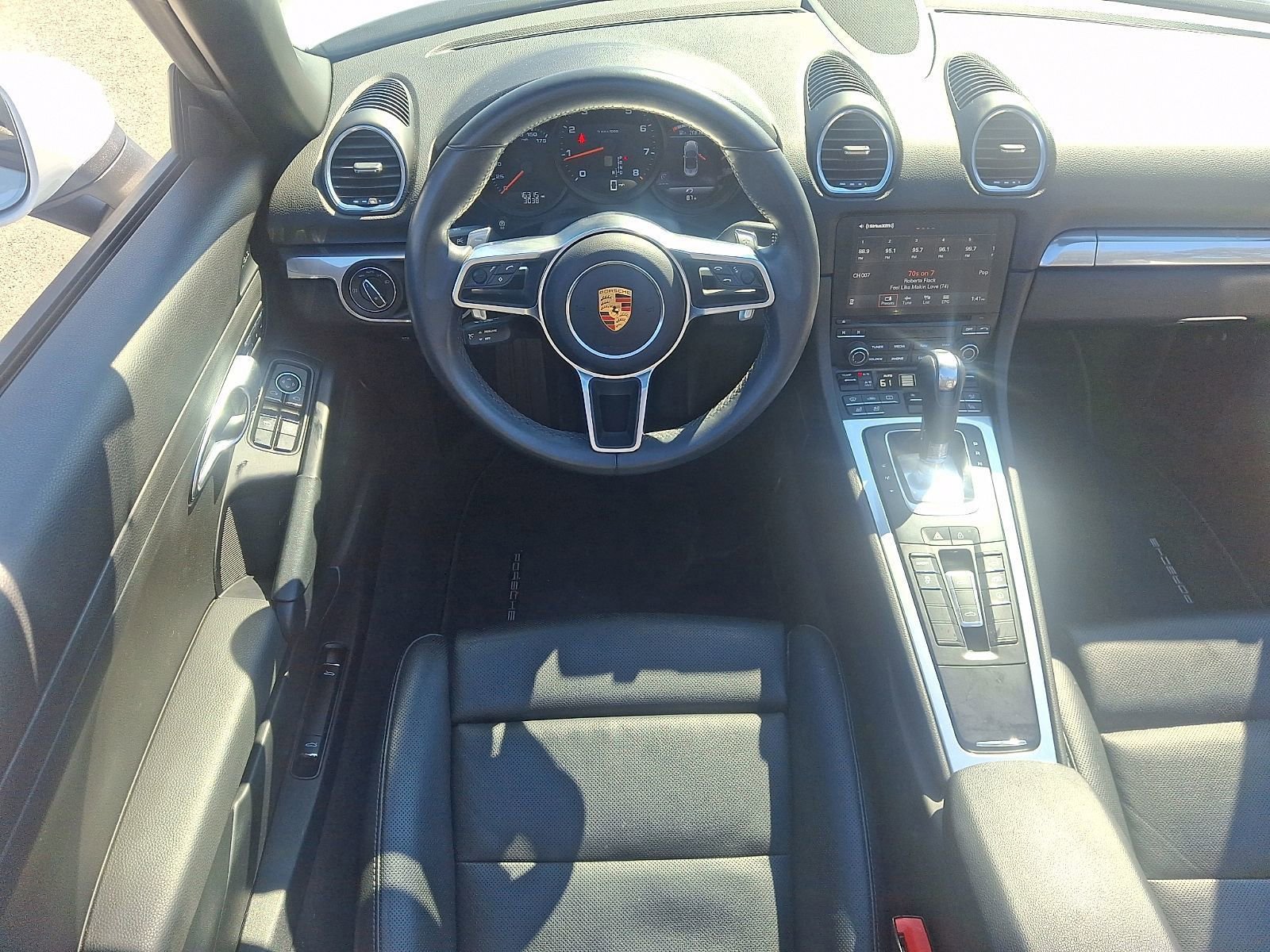 Used 2019 Porsche 718 Boxster RWD image 10