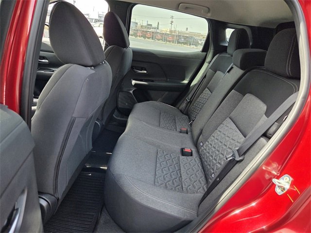 Used 2025 Nissan Kicks SV image 6