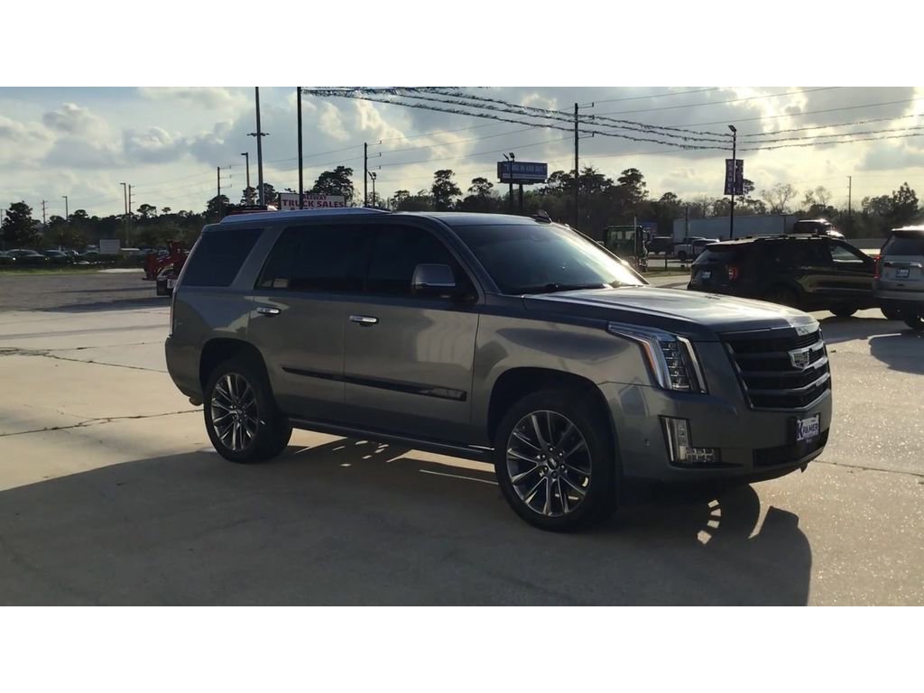 Used 2019 Cadillac Escalade Premium Luxury w/ Escalade Sport Edition image 2