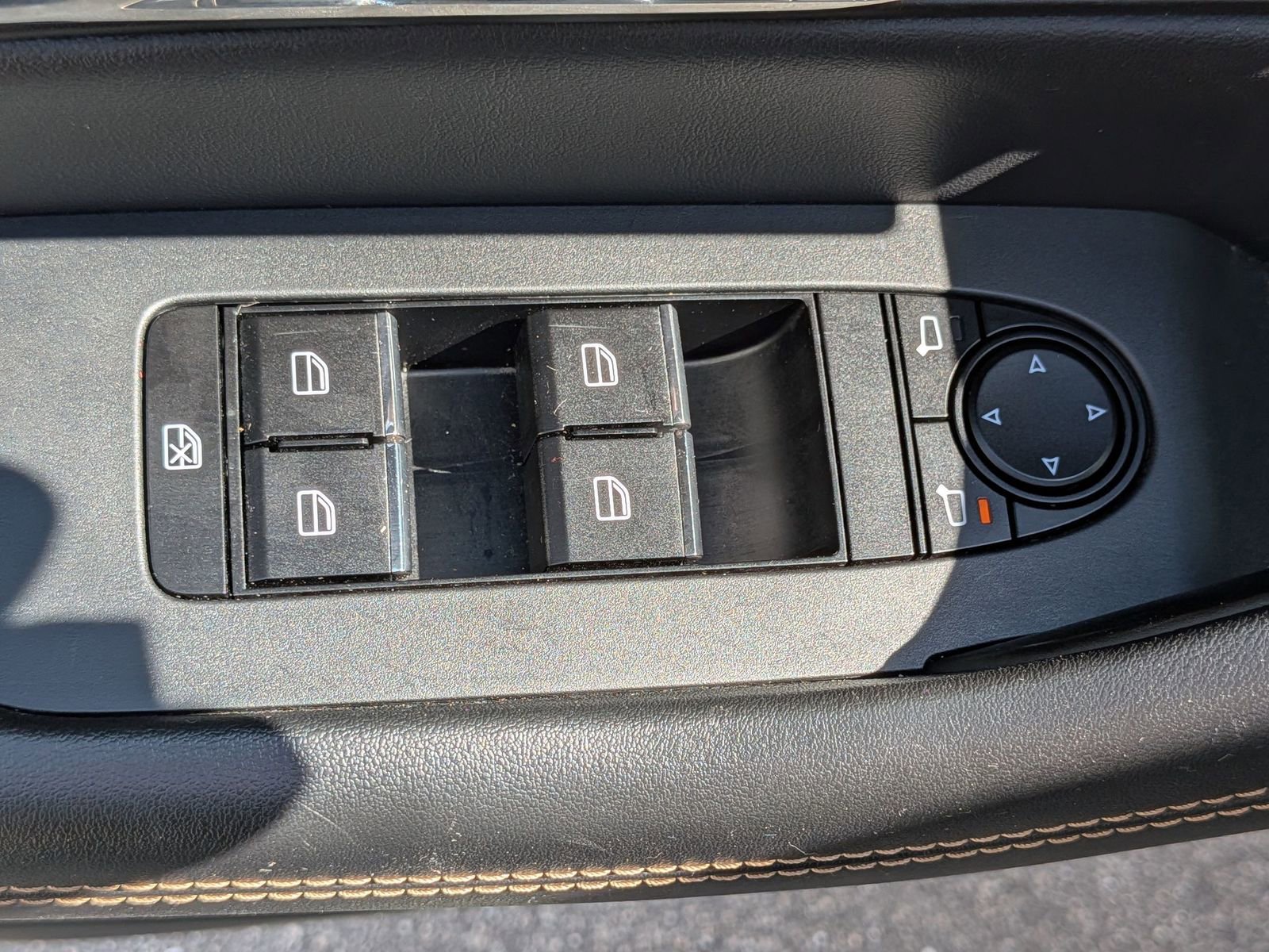 Used 2025 MAZDA CX-90 3.3 Turbo w/ Preferred Package image 14