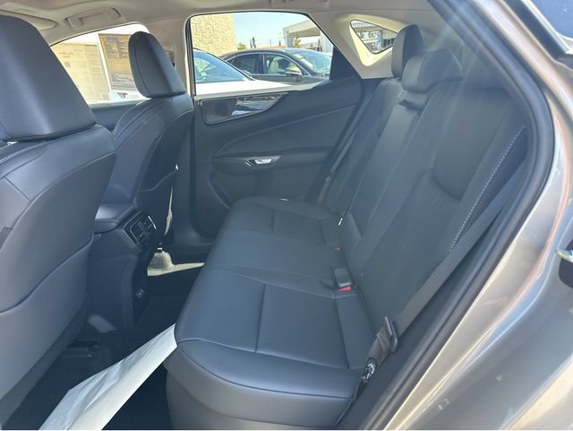 Certified 2026 Lexus NX 350h AWD w/ Accessory Package (2T) image 18