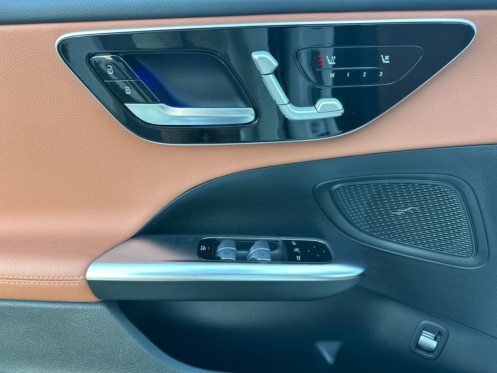 Certified 2025 Mercedes-Benz C 300 Sedan image 12