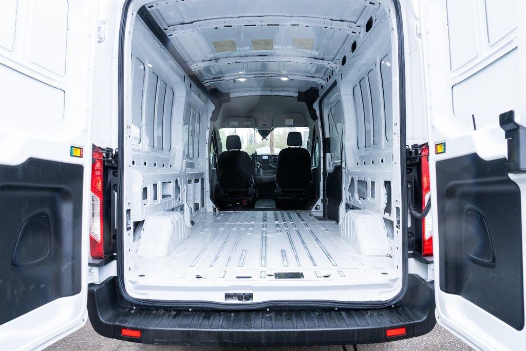 Used 2023 Ford Transit 250 Medium Roof image 7