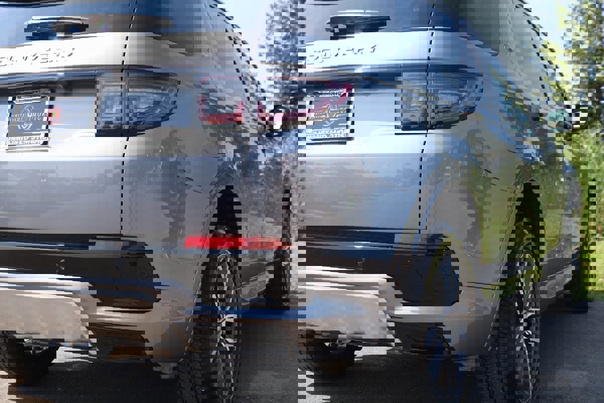 Used 2024 Land Rover Discovery Sport S image 60