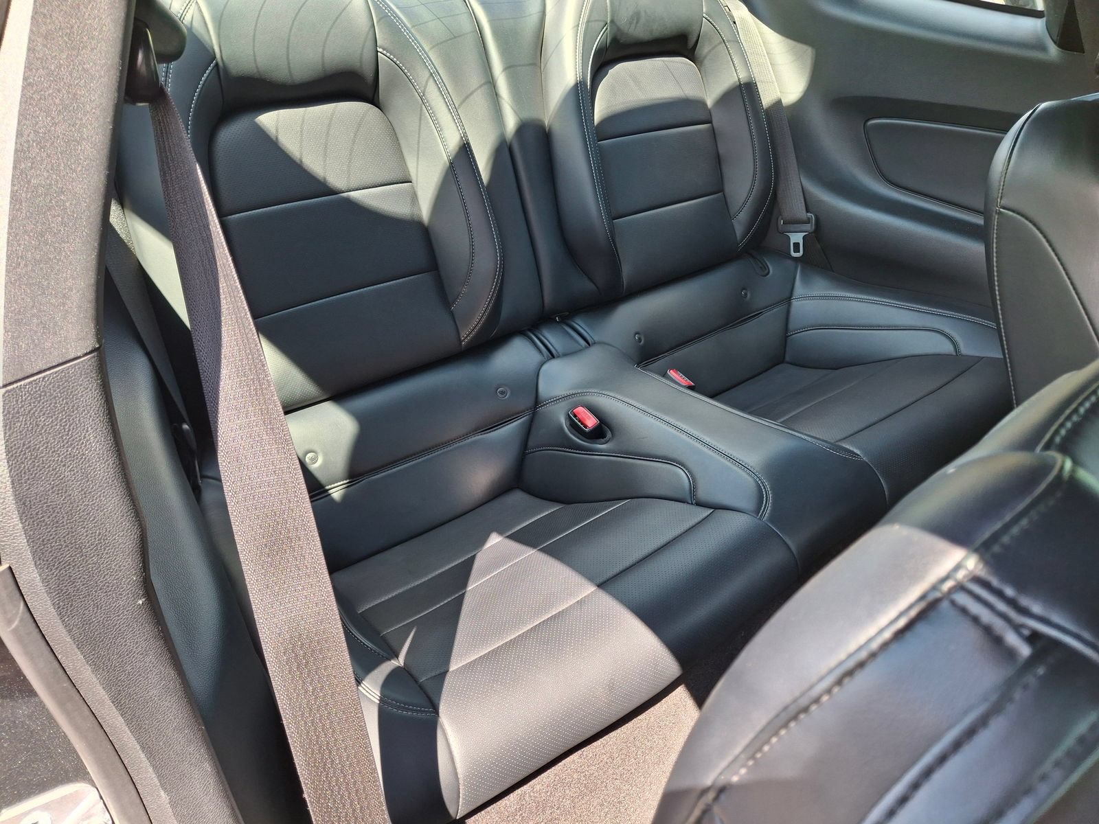 Used 2016 Ford Mustang GT Premium w/ Equipment Group 401A RWD image 23