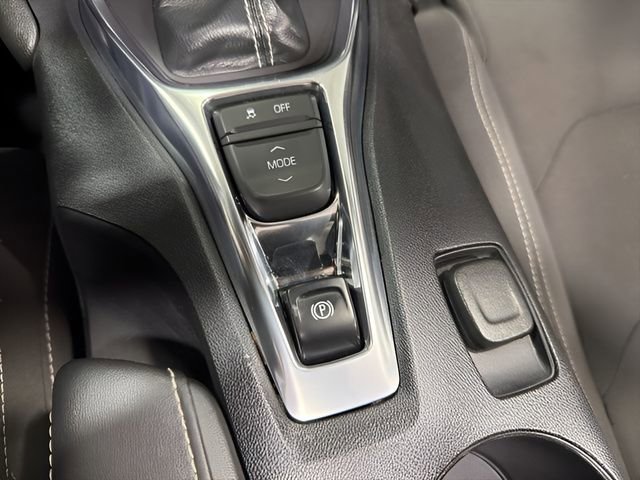 Used 2020 Chevrolet Camaro LT image 27