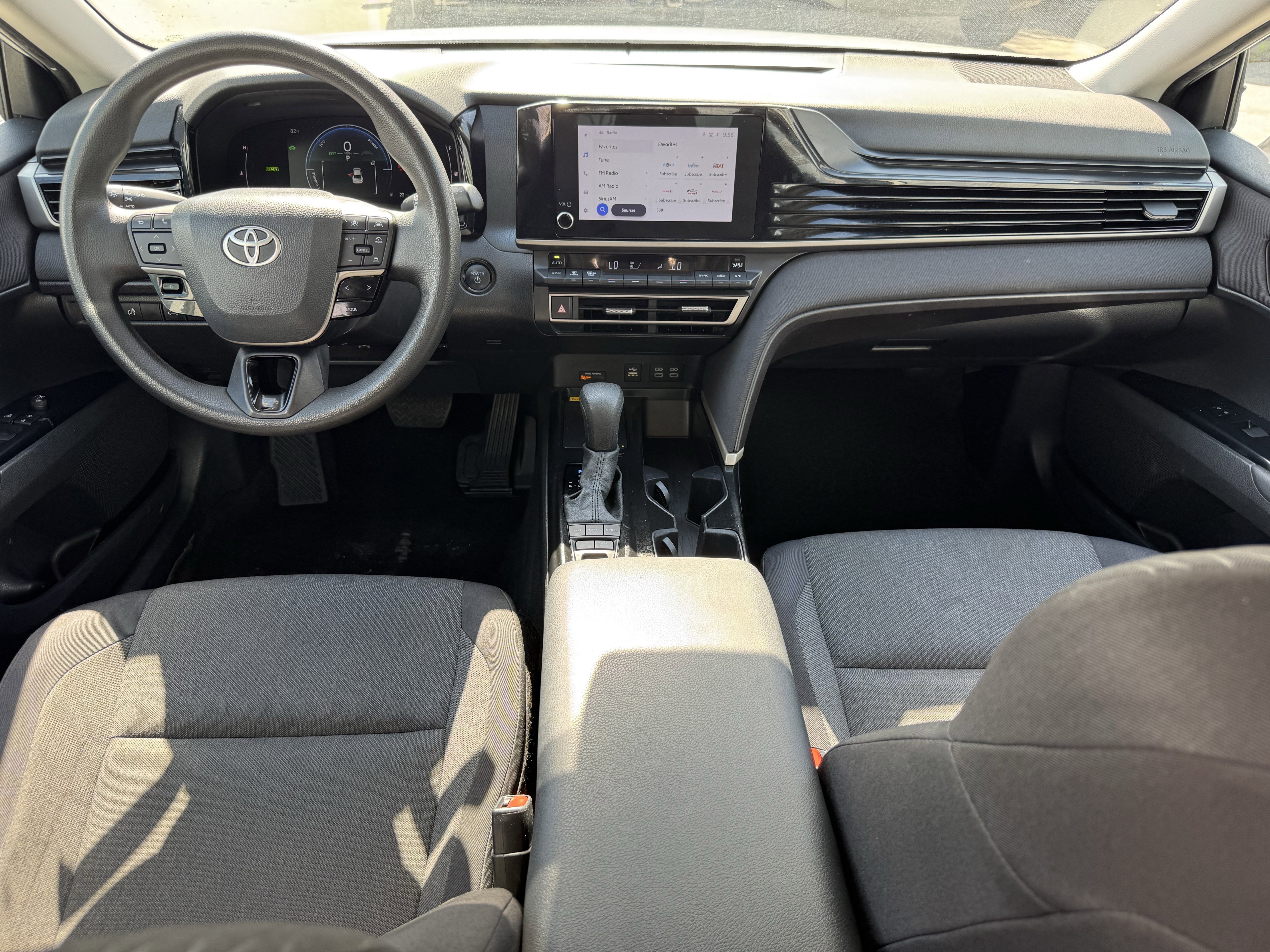 Used 2025 Toyota Camry LE FWD image 14