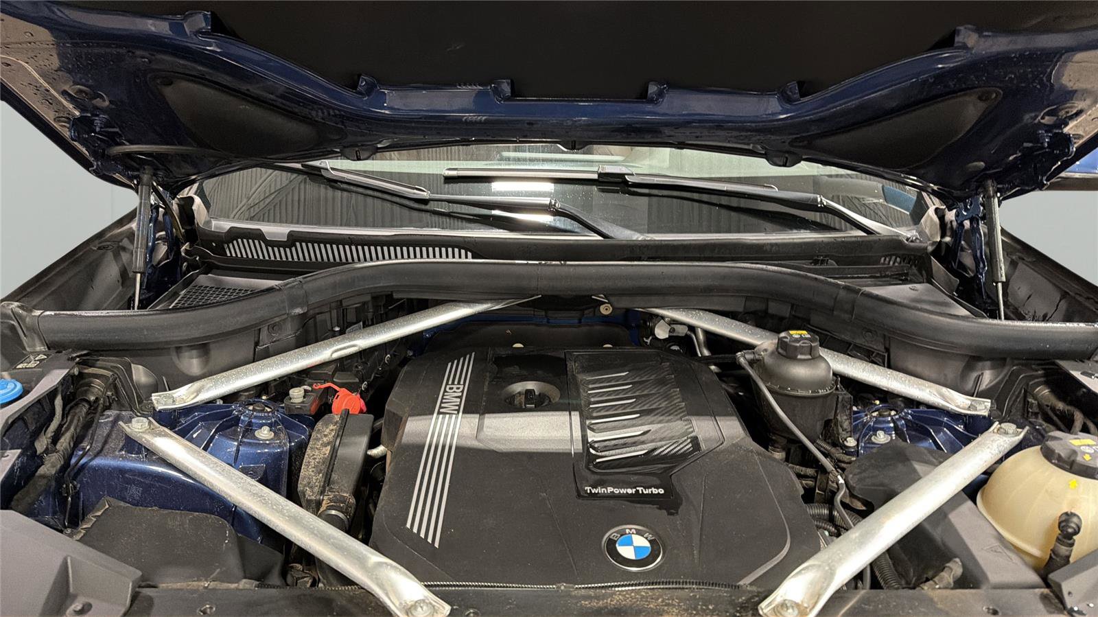 Used 2019 BMW X5 xDrive40i w/ Convenience Package AWD/4WD image 9