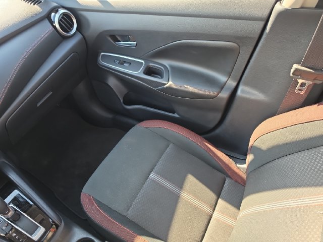 Certified 2025 Nissan Versa SR FWD image 15