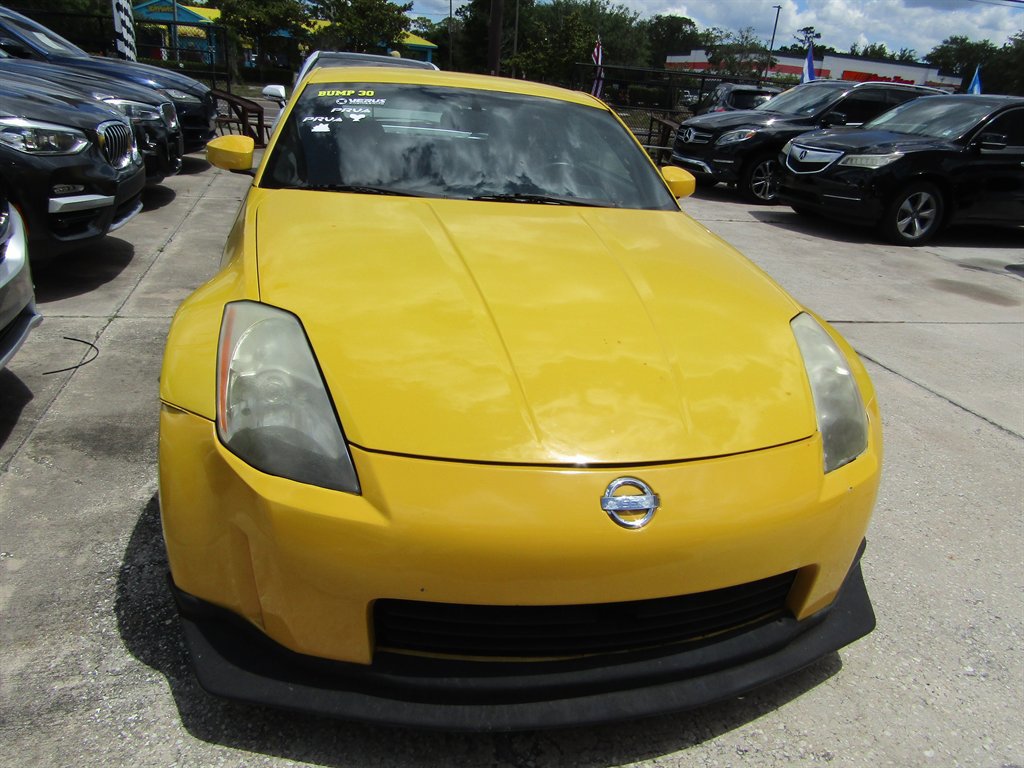 Used 2005 Nissan 350Z Enthusiast RWD image 2