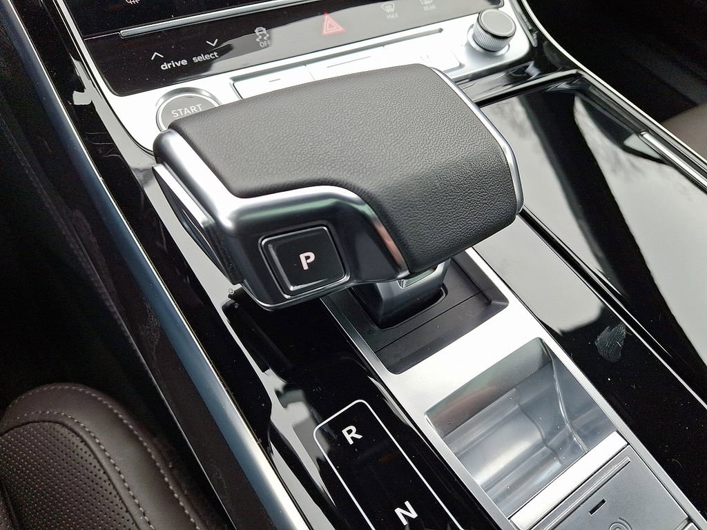 Used 2023 Audi A8 L 3.0T w/ Comfort Plus Package image 17