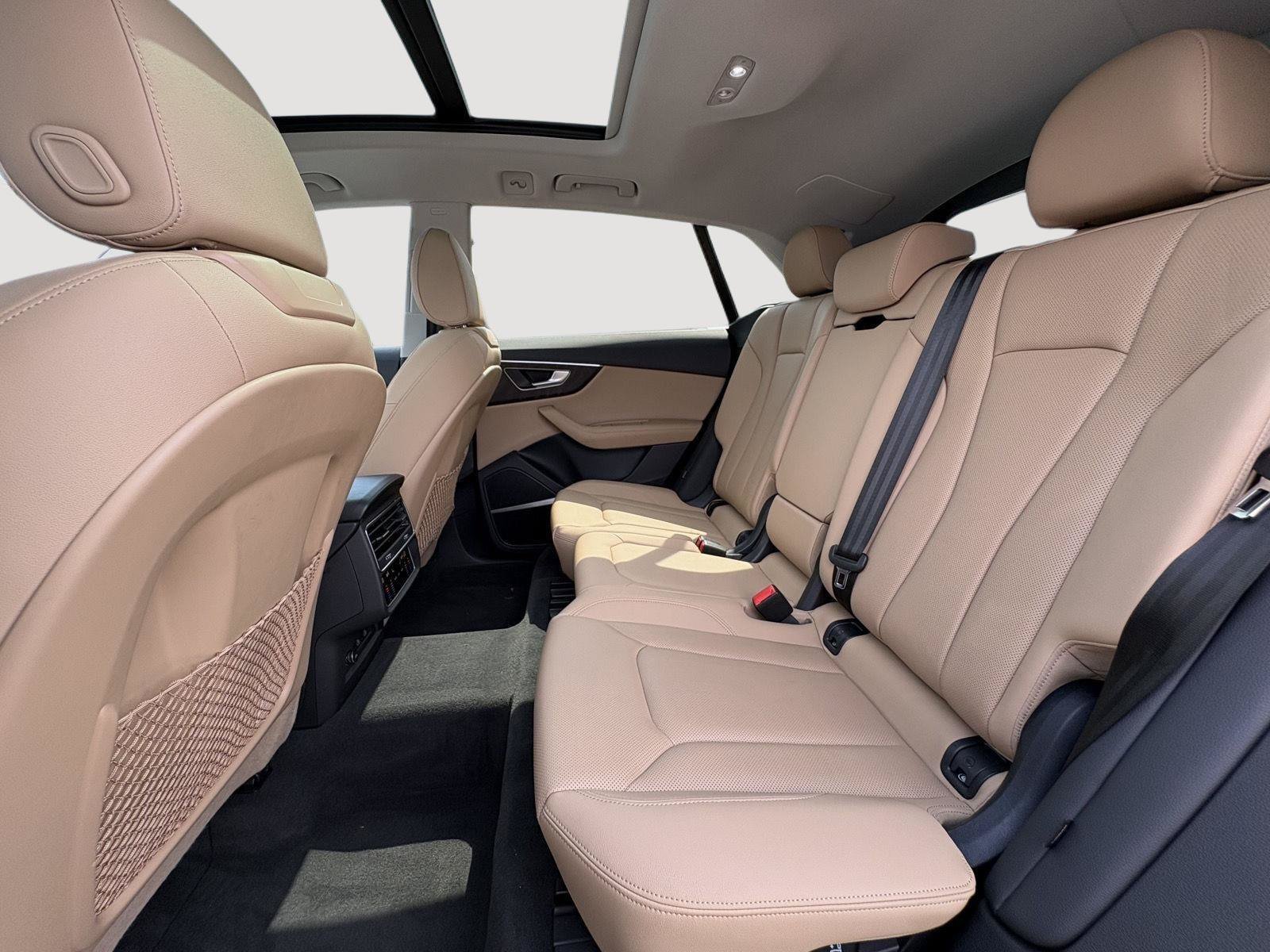 Certified 2023 Audi Q8 Premium Plus w/ Premium Plus Package AWD/4WD image 21