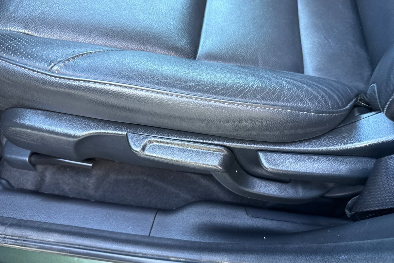 Used 2017 Honda HR-V EX-L image 14