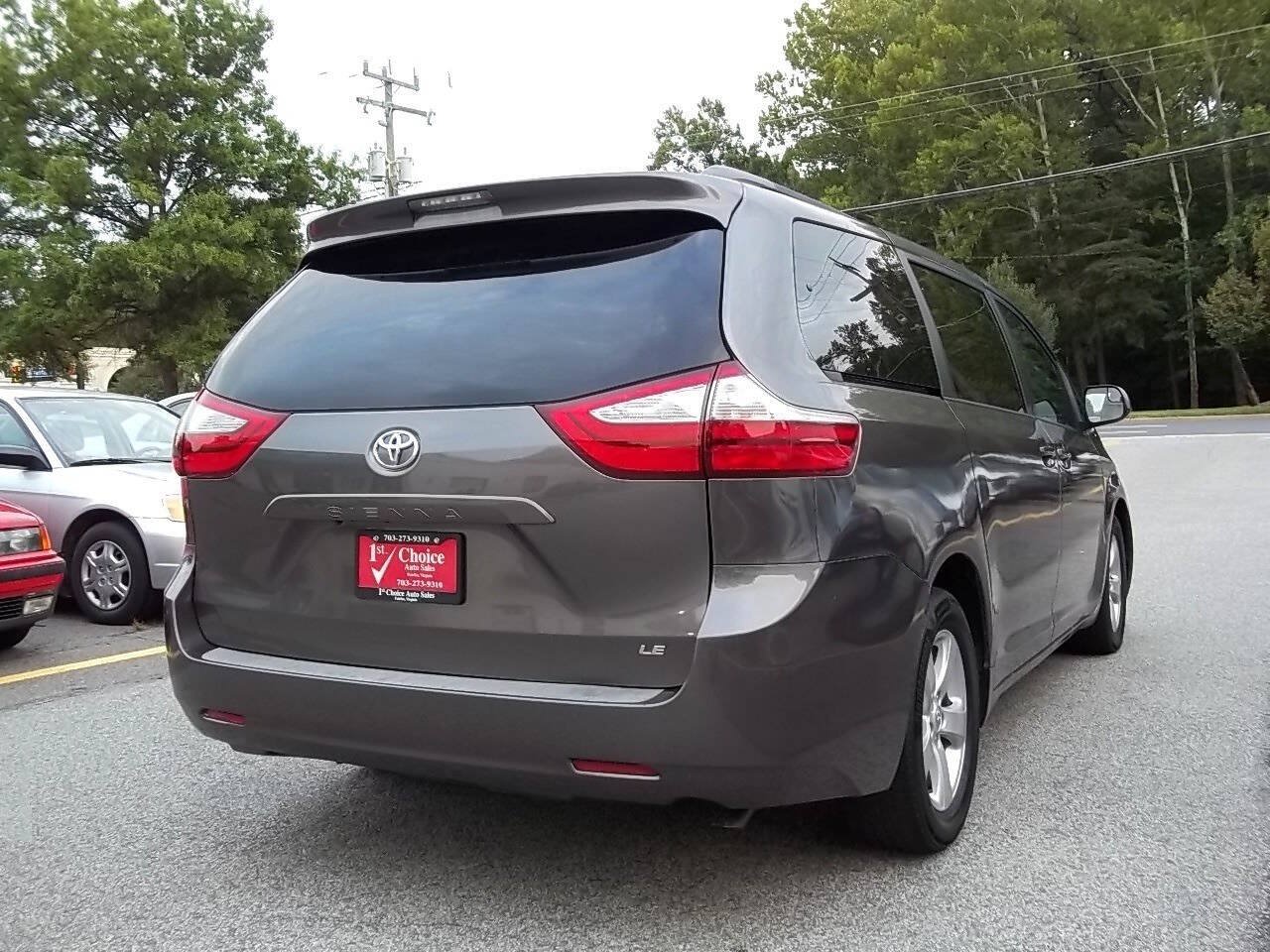 Used 2015 Toyota Sienna LE FWD image 4