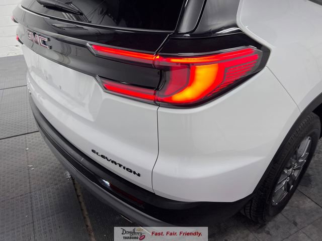 Used 2025 GMC Acadia Elevation image 14