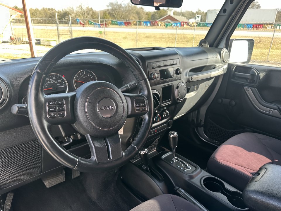 Used 2014 Jeep Wrangler Sport w/ Connectivity Group image 9