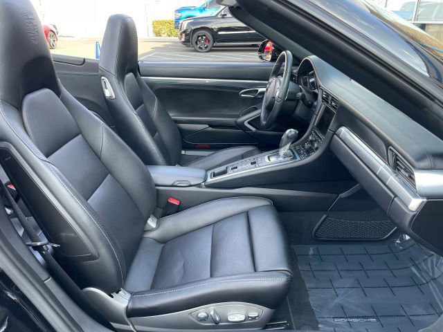 Used 2014 Porsche 911 Turbo image 31