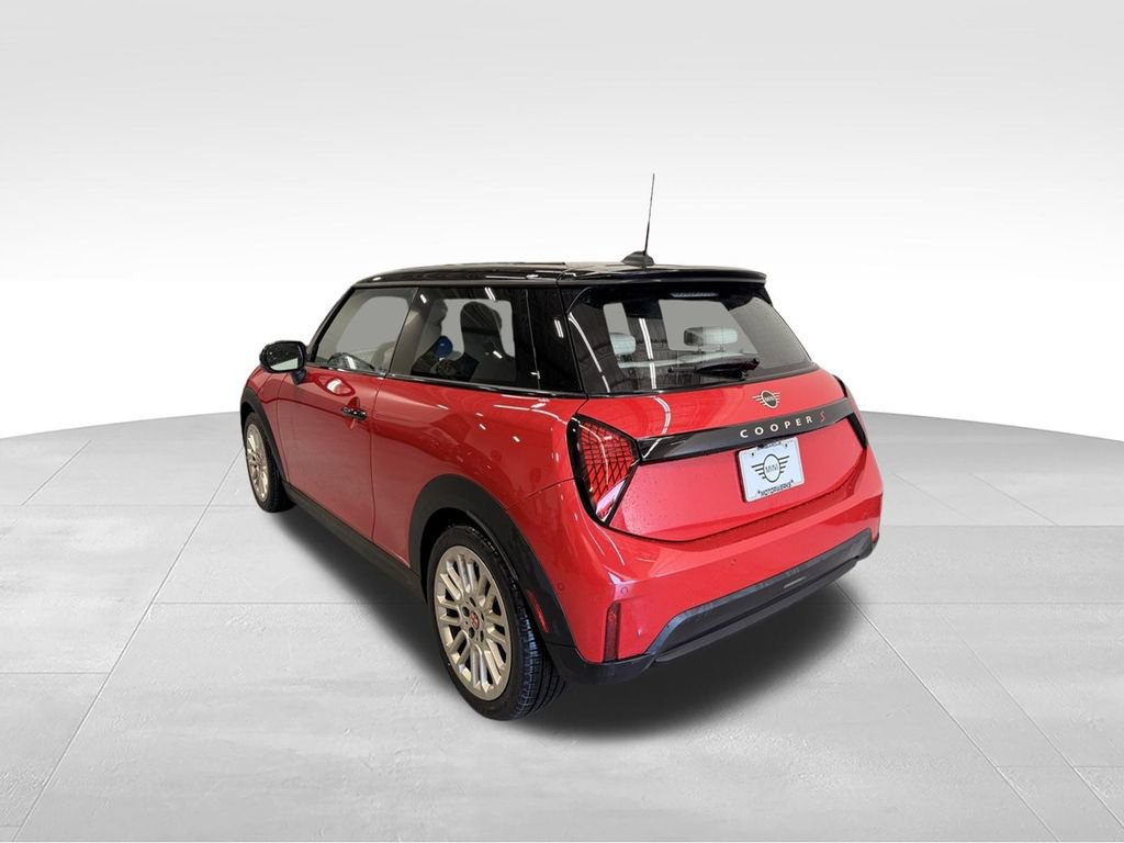 Used 2025 MINI Cooper S FWD image 3