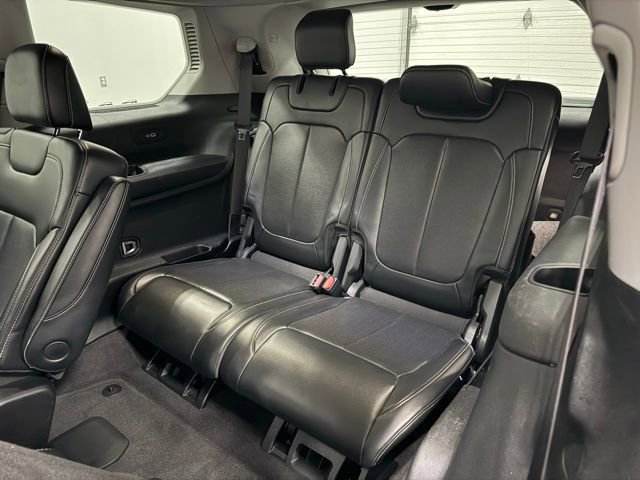 Used 2021 Jeep Grand Cherokee L Limited w/ Luxury Tech Group II image 37