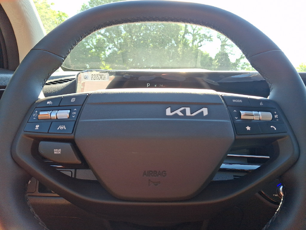 New 2026 Kia Sportage EX FWD image 12