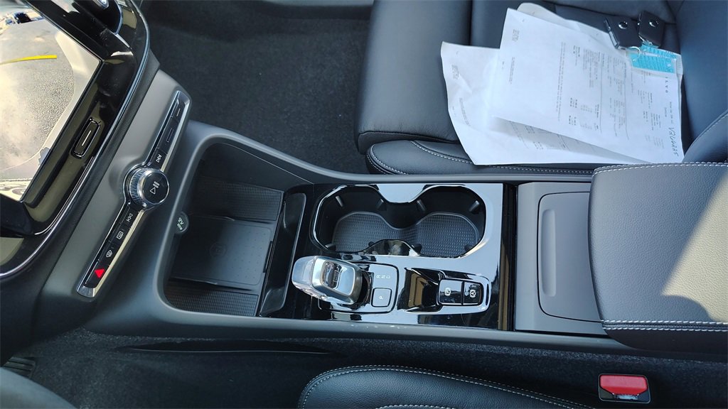 New 2026 Volvo XC40 B5 Plus w/ Climate Package image 22