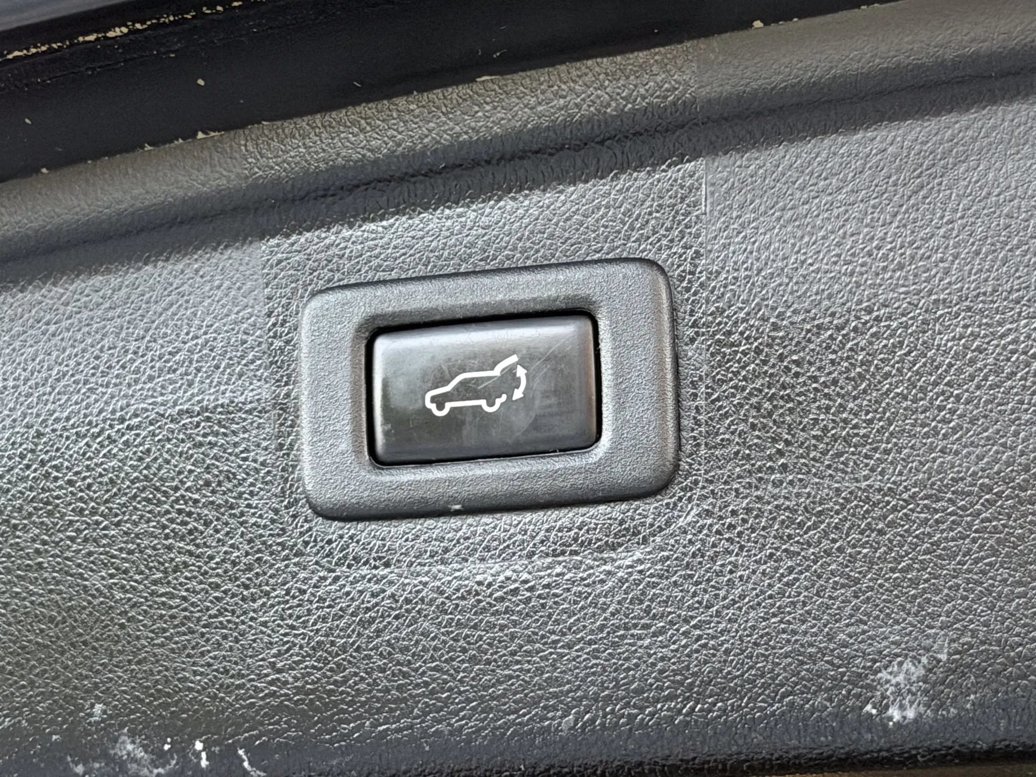 Used 2016 Subaru Outback 2.5i Limited AWD/4WD image 18