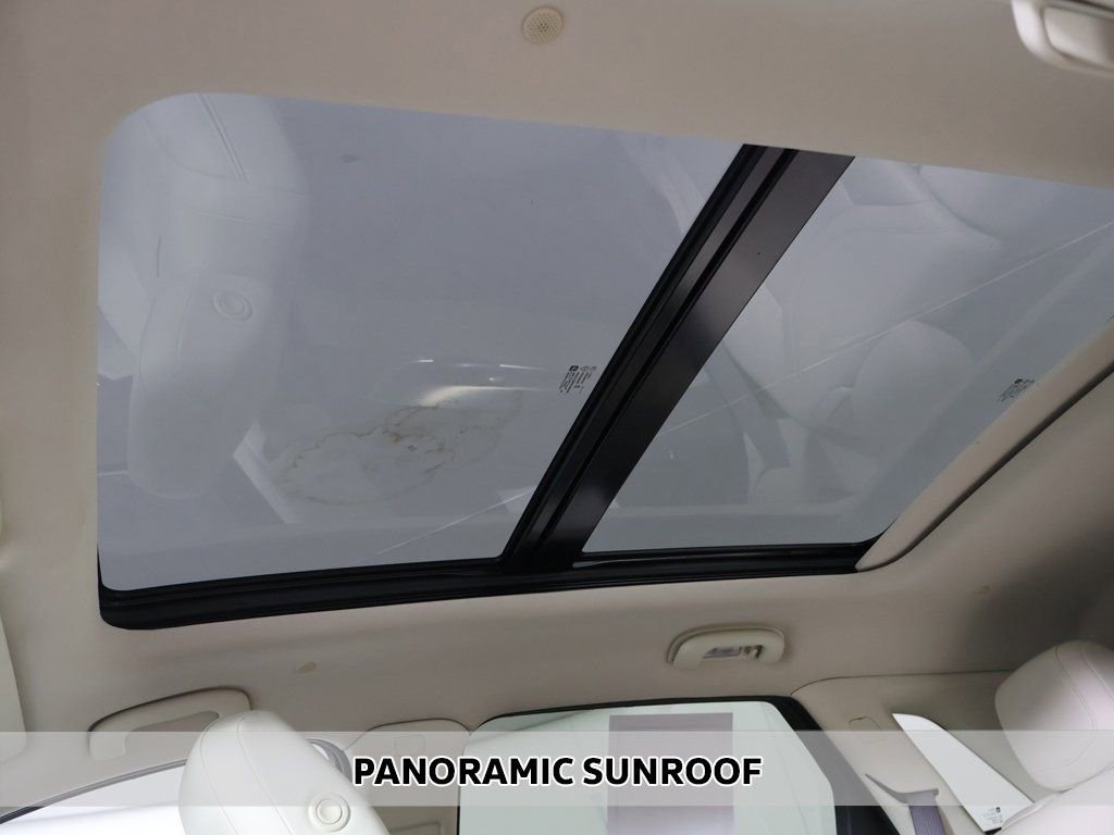 Used 2023 Cadillac XT5 Premium Luxury image 3