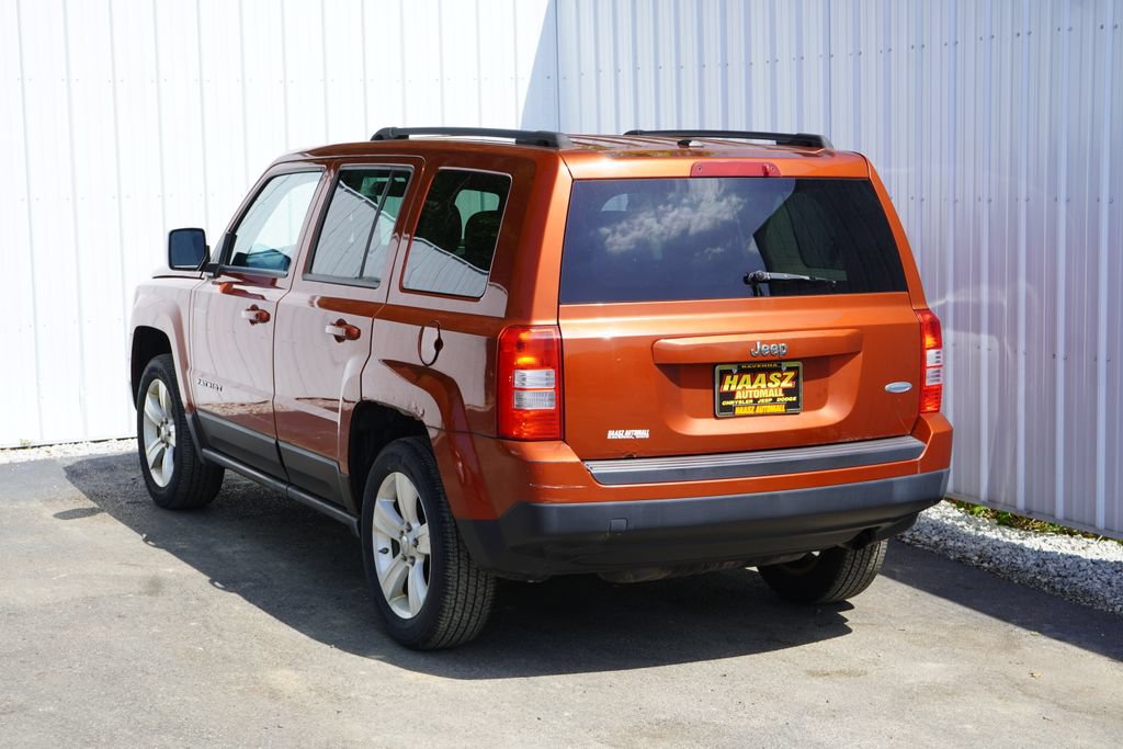 Used 2012 Jeep Patriot Latitude FWD image 4