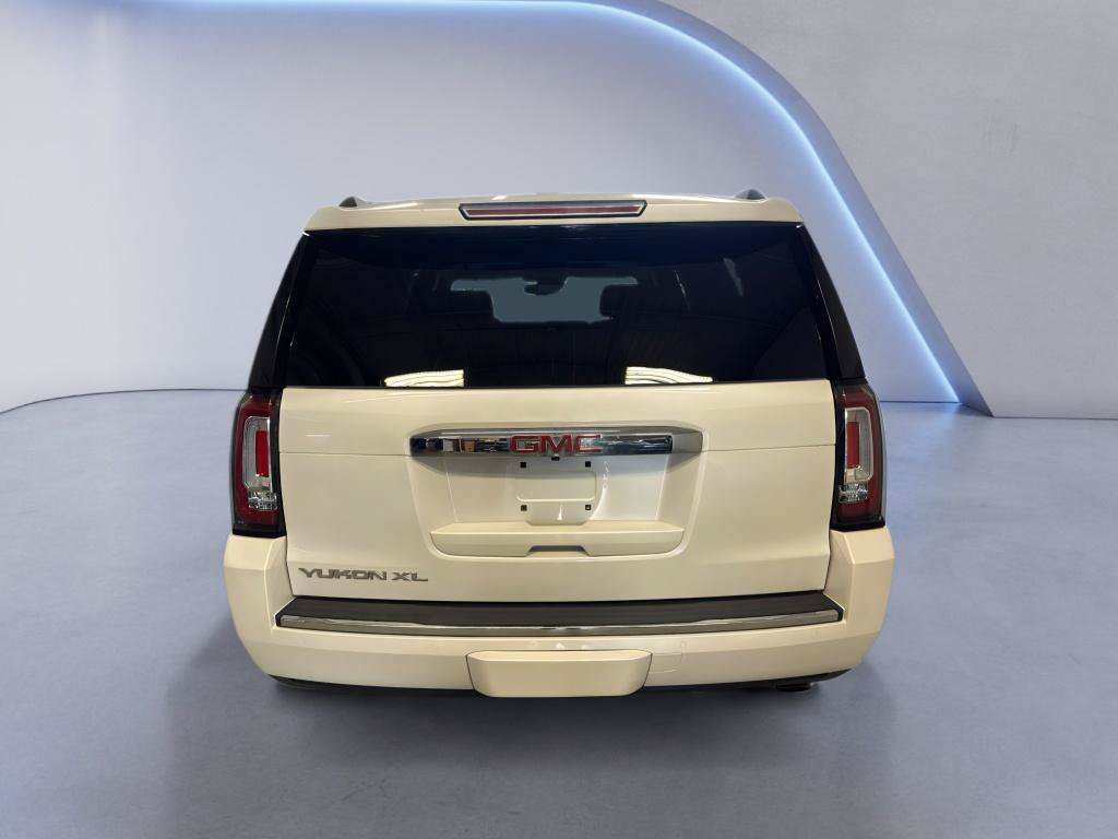 Used 2016 GMC Yukon XL Denali w/ Open Road Package AWD/4WD image 7