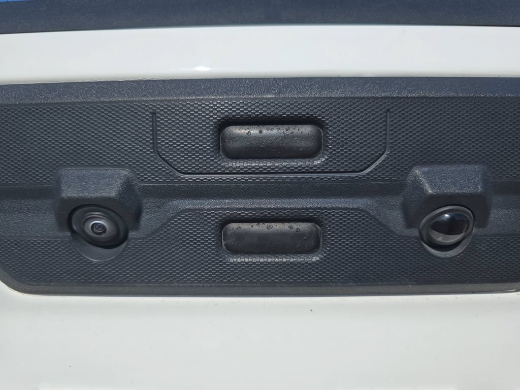 Used 2025 GMC Sierra 1500 SLT RWD image 13