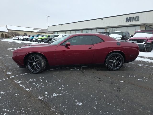 Used 2020 Dodge Challenger SXT w/ Blacktop Package RWD image 3