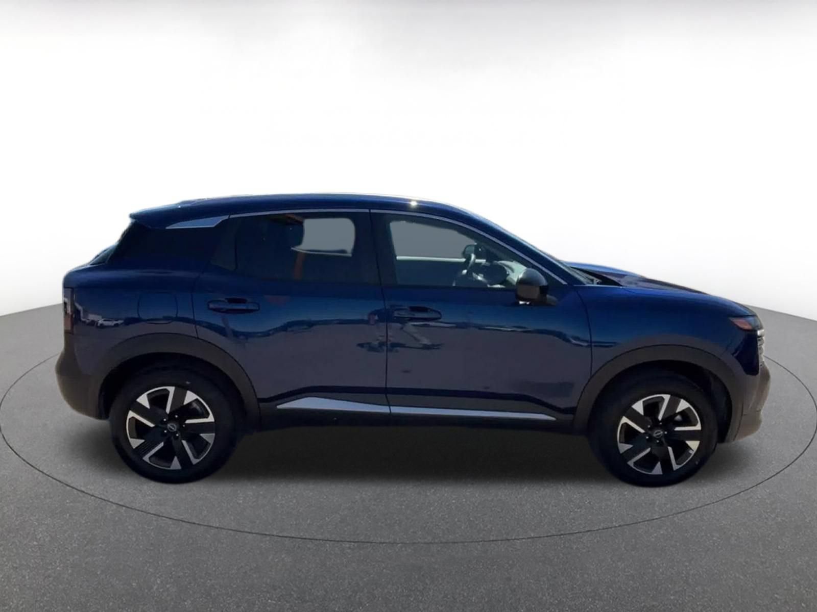Used 2026 Nissan Kicks SV w/ Cold Weather Package AWD/4WD image 15