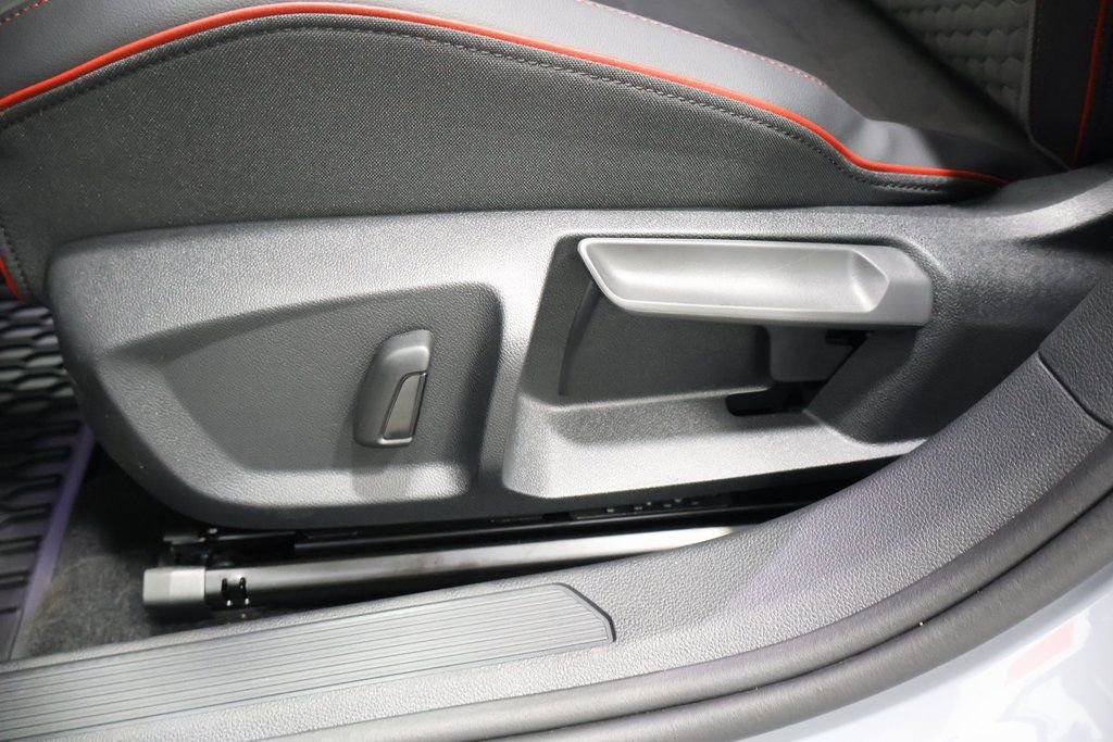 New 2026 Volkswagen GTI SE image 14
