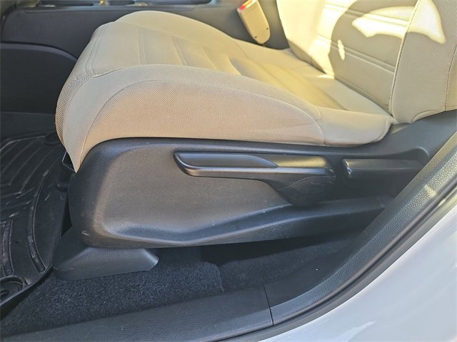 Used 2019 Honda CR-V LX image 20