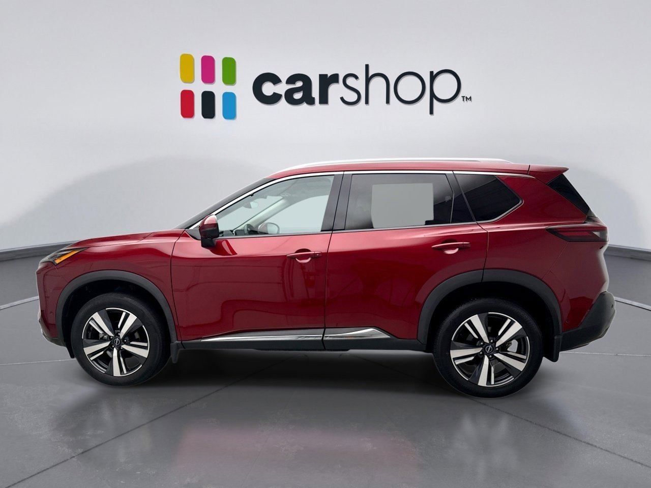 Used 2023 Nissan Rogue SL w/ SL Premium Package image 2