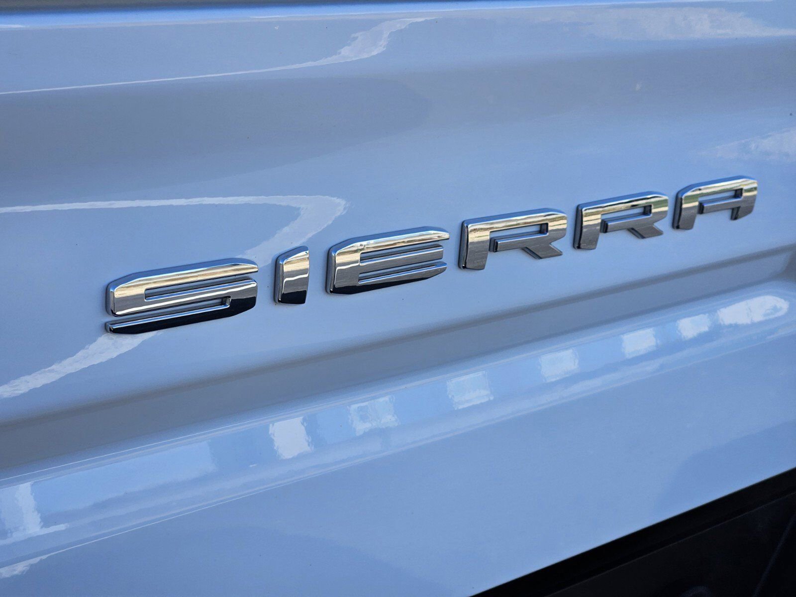 Used 2025 GMC Sierra 1500 SLT image 16
