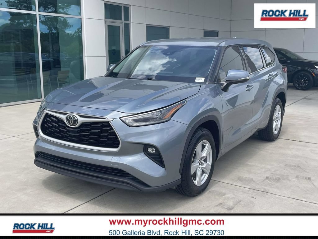 Used 2021 Toyota Highlander LE