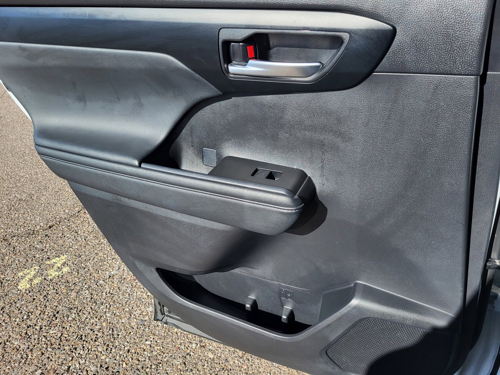 Certified 2025 Toyota Highlander XSE image 19