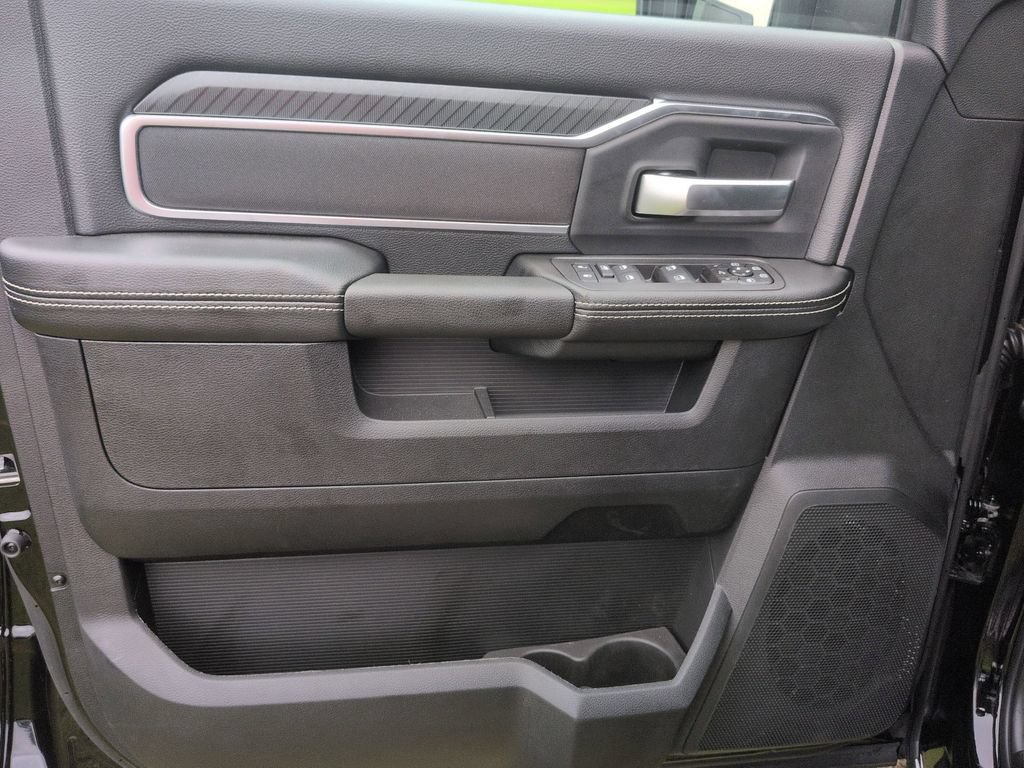 New 2026 RAM 3500 Big Horn AWD/4WD image 11