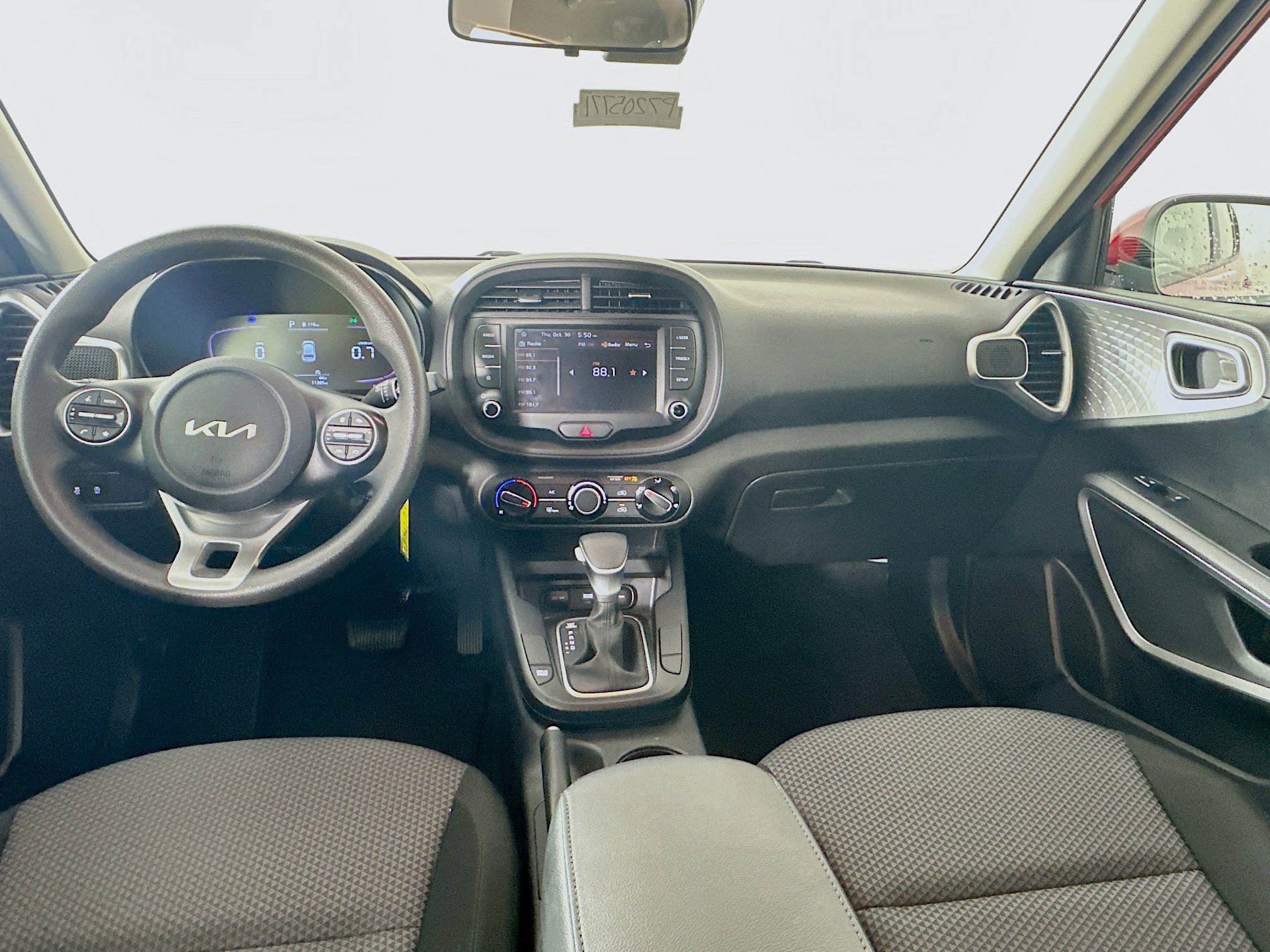 Used 2023 Kia Soul LX w/ LX Technology Package image 26