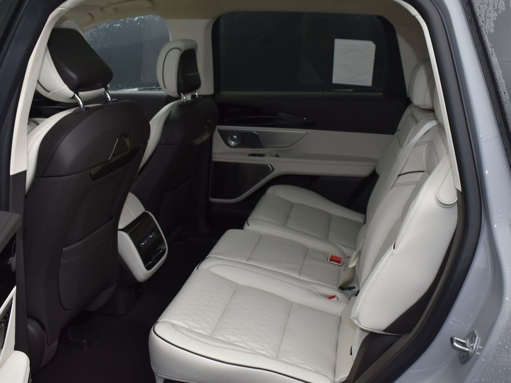 New 2026 Lincoln Nautilus Black Label w/ Jet Appearance Package image 11