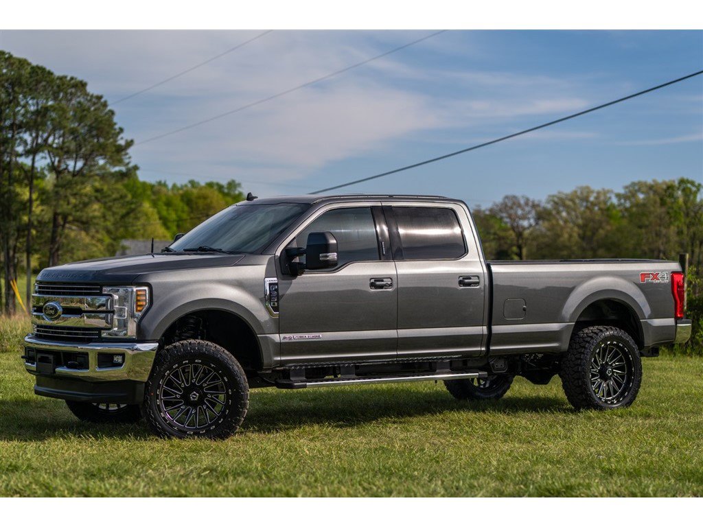 Used 2019 Ford F350 Lariat w/ Lariat Ultimate Package image 5