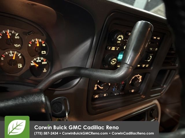 Used 2004 Chevrolet Tahoe Z71 w/ Z71 Preferred Equipment Group AWD/4WD image 28