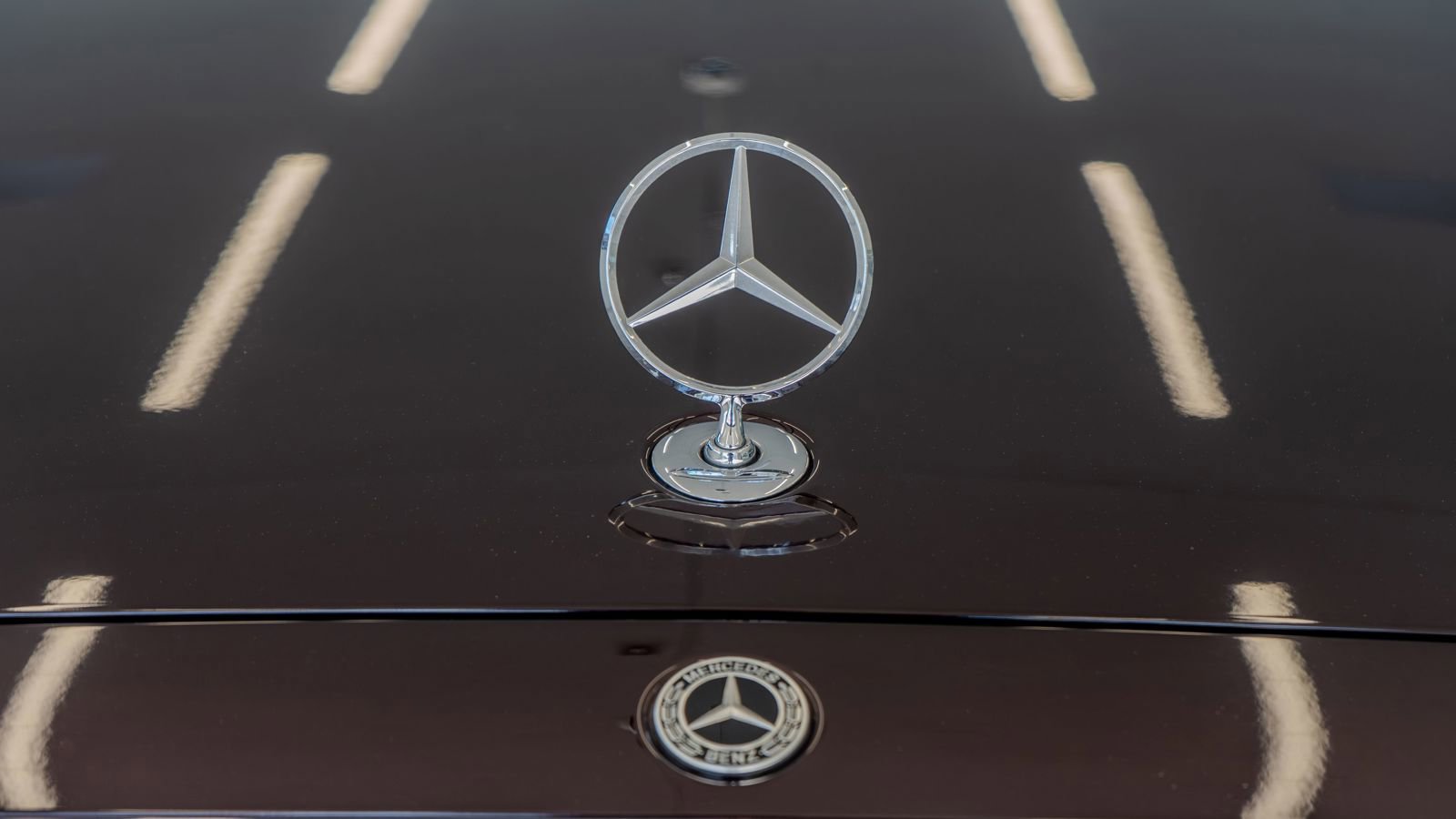 Used 2023 Mercedes-Benz S 500 4MATIC w/ AMG Line image 5