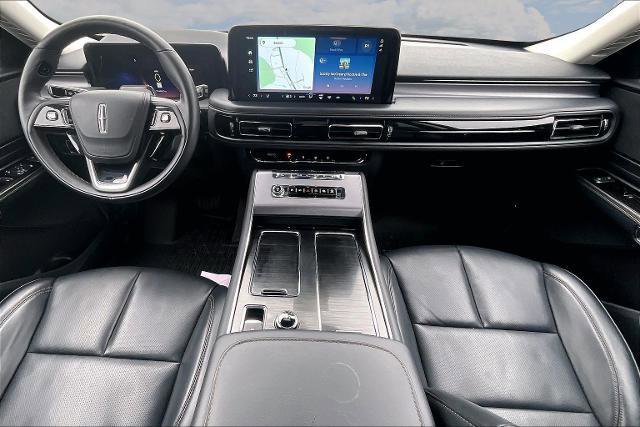 Used 2025 Lincoln Aviator Premiere Utility image 7