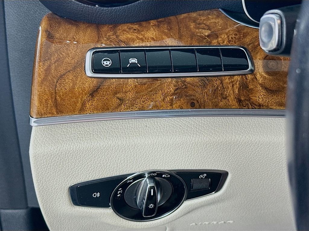 Used 2020 Mercedes-Benz E 450 4MATIC Sedan image 16