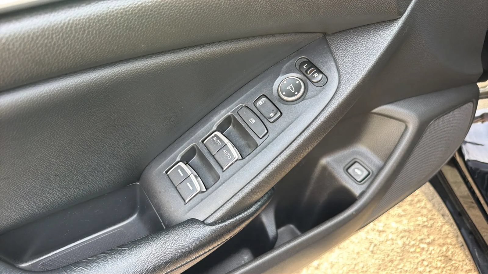 Used 2018 Honda Accord Sport image 21