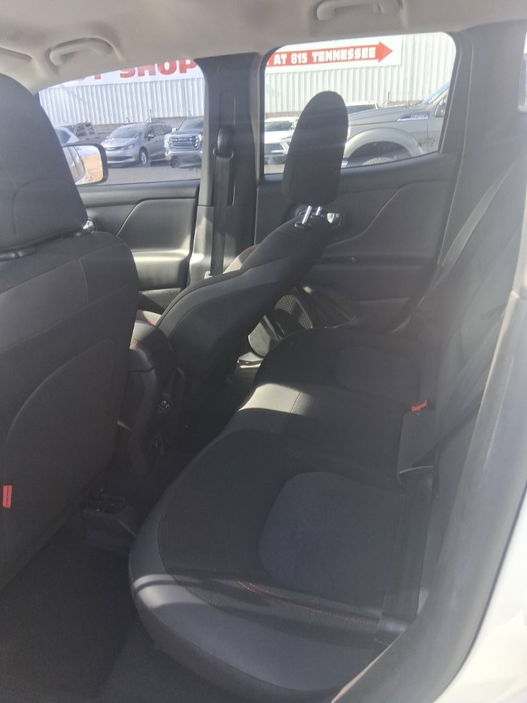 Used 2020 Jeep Renegade Trailhawk w/ Popular Equipment Group AWD/4WD image 8