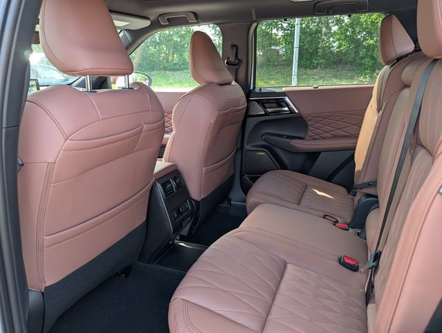 New 2026 Mitsubishi Outlander SEL AWD/4WD image 5